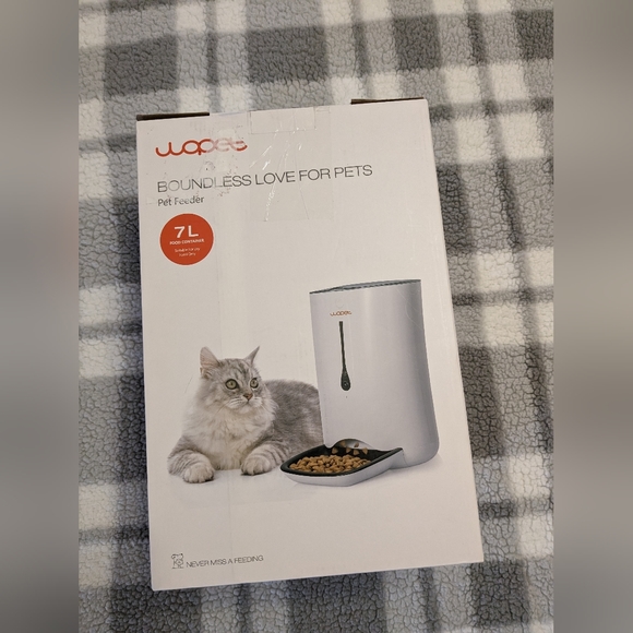 New Automatic pet food dispenser - Picture 2 of 6